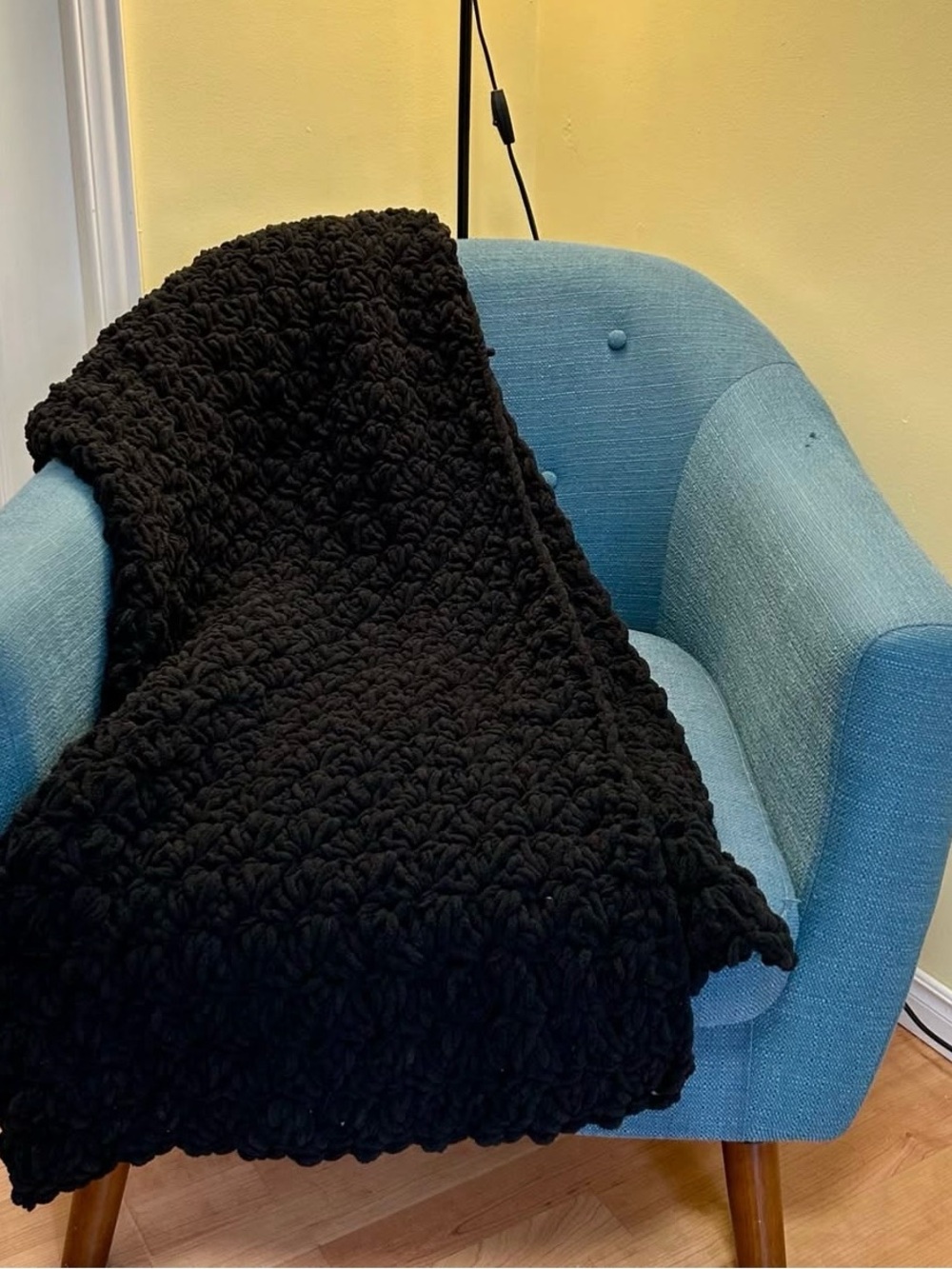 Plush Black Crochet Throw Blanket - Cozy Homemade
